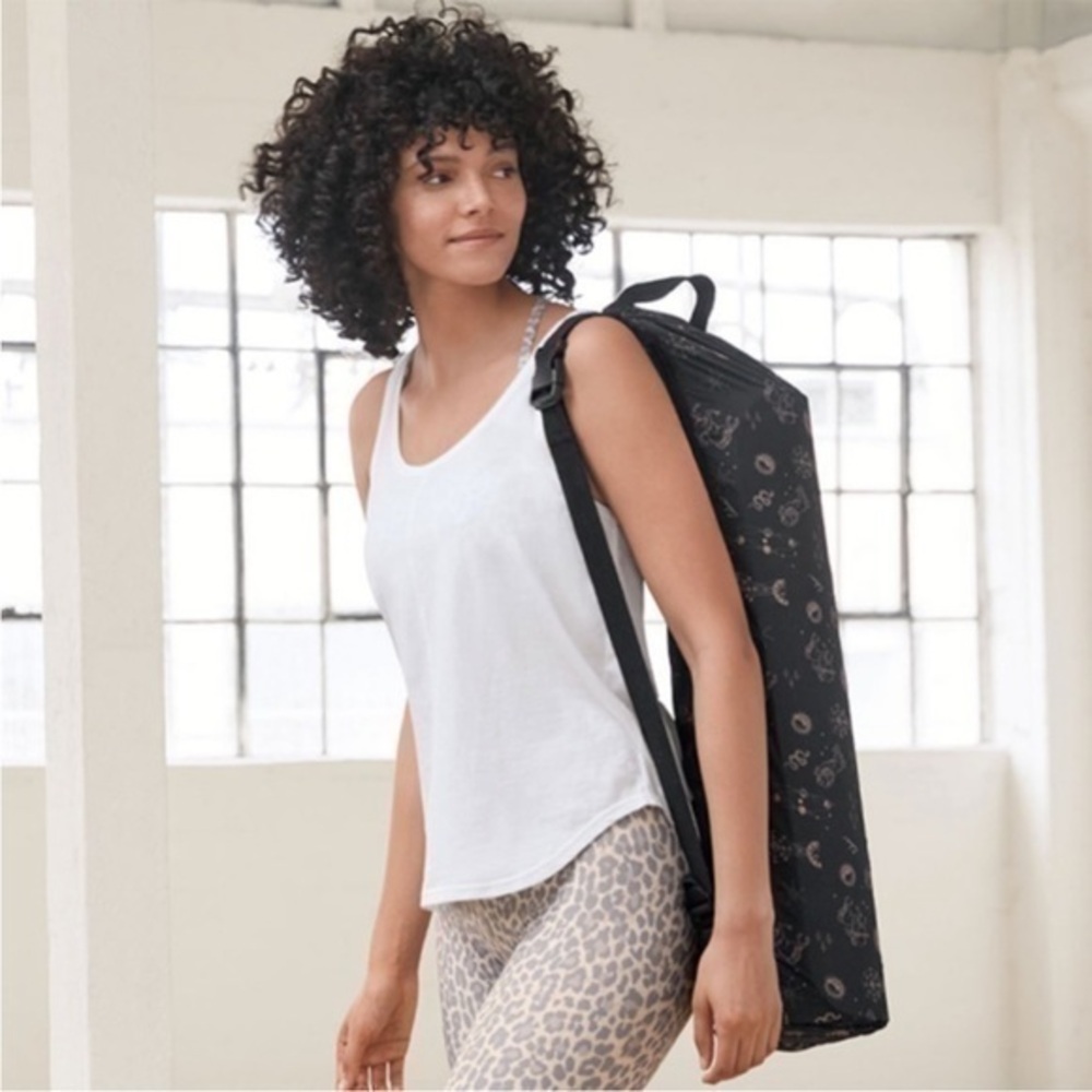 JOHNNY WAS Calme Astrology Yoga Mat & Carrying Bag